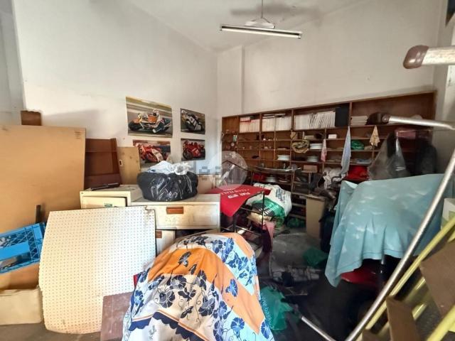 Locale in vendita di 49 m² in Via Sant&apos Alberto