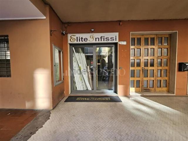 Locale in vendita di 60 m² in Via San Felice