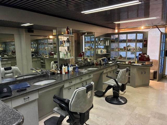 Locale in vendita di 53 m² in Piazza Manfredi Azzarita, 6