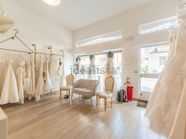 Locale in vendita di 53 m² in Via dei Giganti, 16