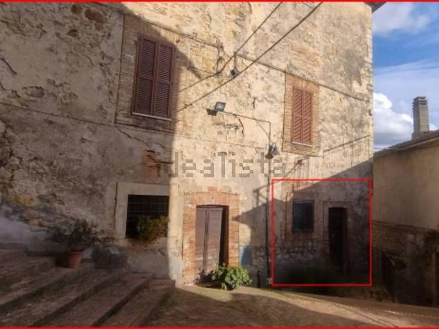 Locale in vendita di 53 m² in Via della Fontana