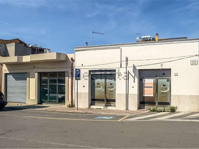 Locale in vendita di 53 m² in Via Roma