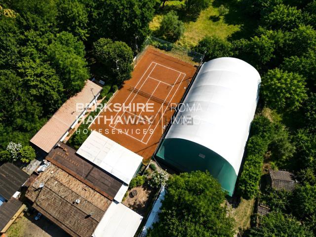Locale in vendita di 5000 m²