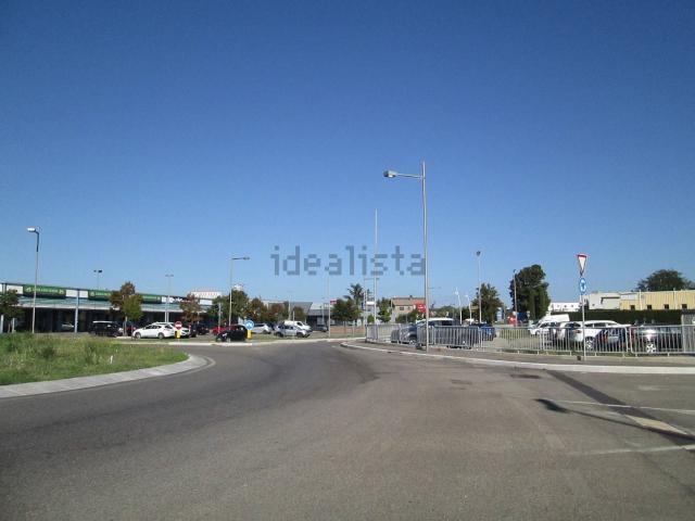 Locale in vendita di 500 m²