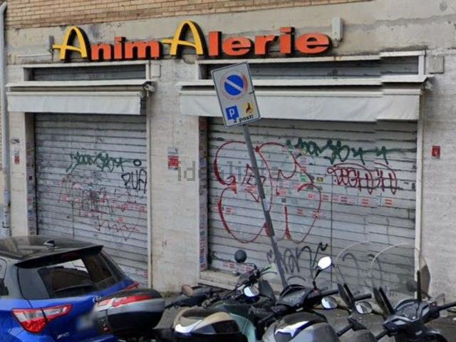 Locale in vendita di 500 m²
