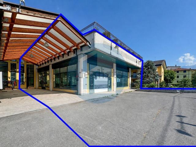Locale in vendita di 500 m² in Via Brendibusio, 13