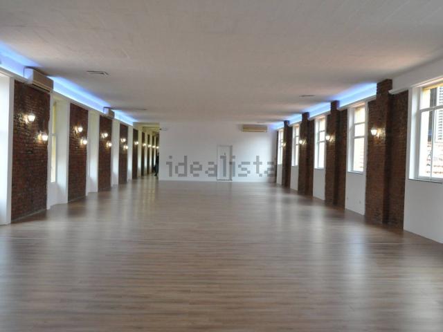 Locale in vendita di 500 m² in Via Filanda, 12