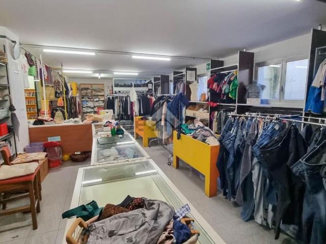Locale in vendita di 500 m² in Via M. Buonarroti, 7