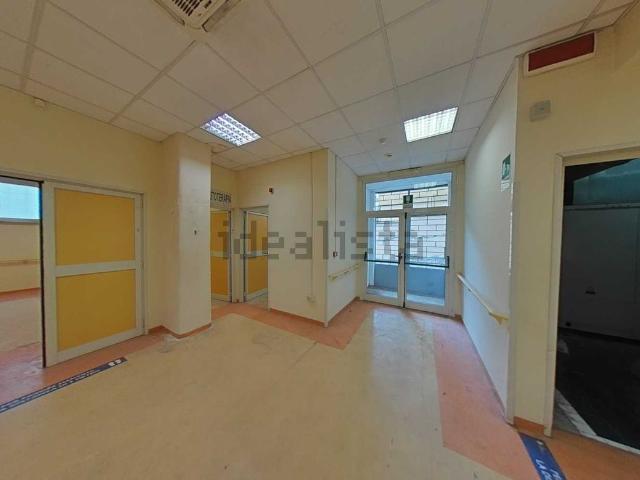 Locale in vendita di 500 m² in Via Nomentana, 338
