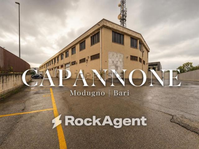 Locale in vendita di 500 m² in Via Palese, 1