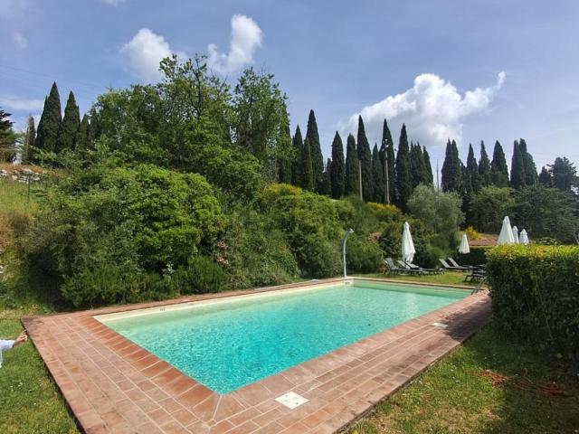 Locale in vendita di 500 m² in Località Pietrafitta, 50