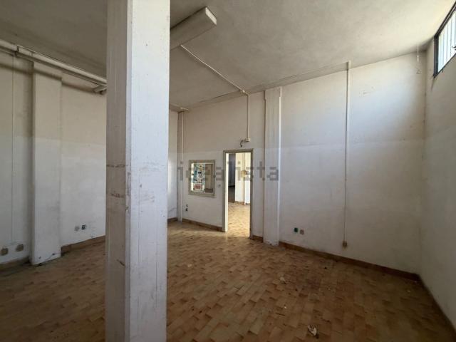Locale in vendita di 500 m² in Strada di San Carlo, 62
