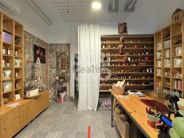 Locale in vendita di 50 m² in Corso Antonio Gramsci