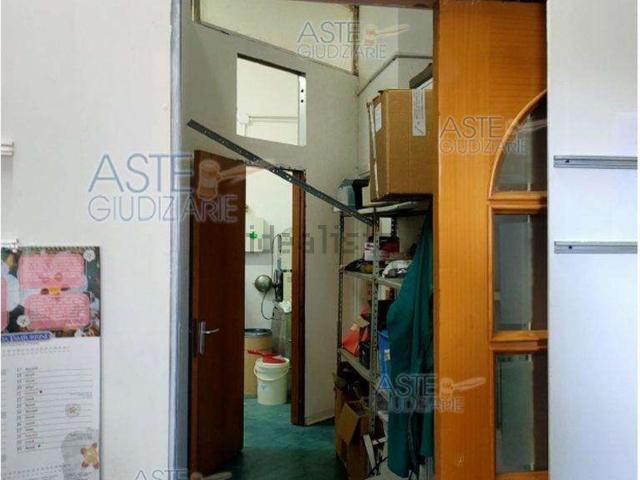 Locale in vendita di 50 m² in Lungomare Italia