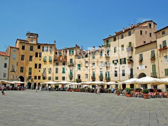 Locale in vendita di 50 m² in Piazza San Michele, 55100