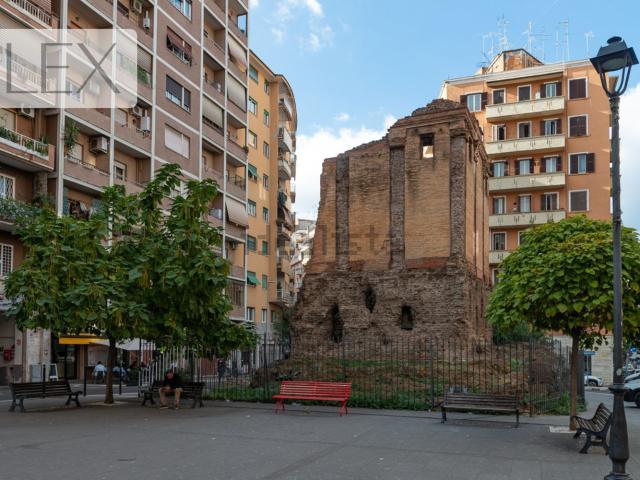 Locale in vendita di 50 m² in Via Tigrè