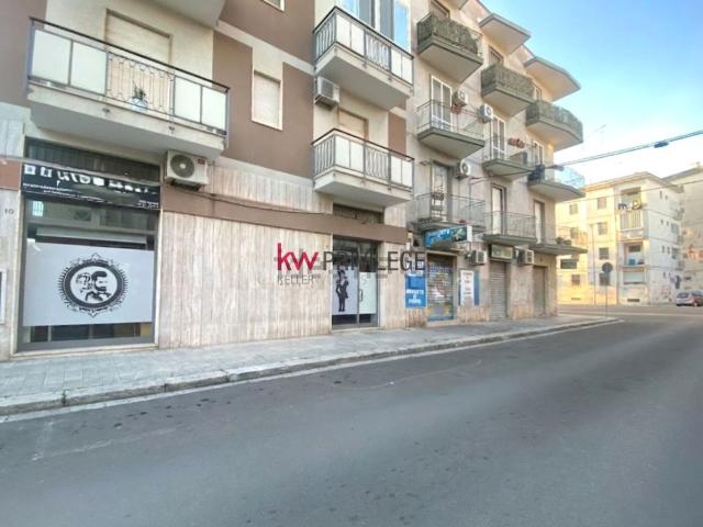 Locale in vendita di 50 m² in Via Umbria, 6