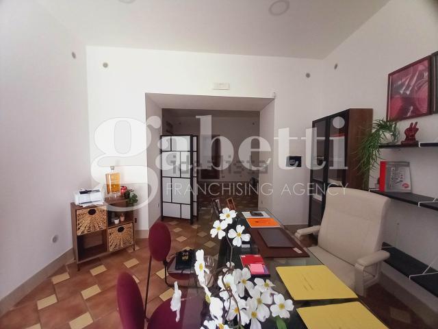 Locale in vendita di 50 m² in Via Vittorio Veneto, 48