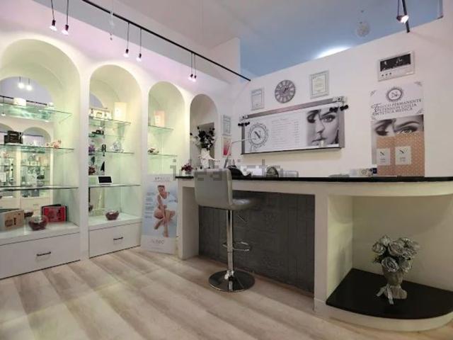 Locale in vendita di 50 m² in Via XXIV Maggio, 60