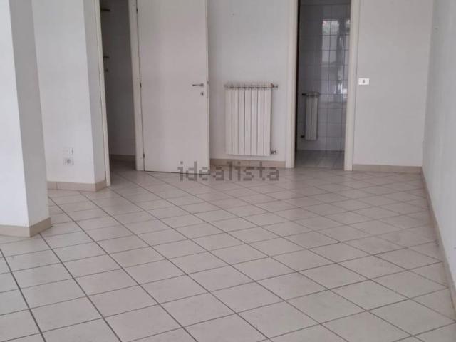 Locale in vendita di 50 m² in Via Capitano Michele Fiorillo