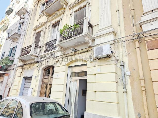 Locale in vendita di 50 m² in Via Diego Peluso, 6