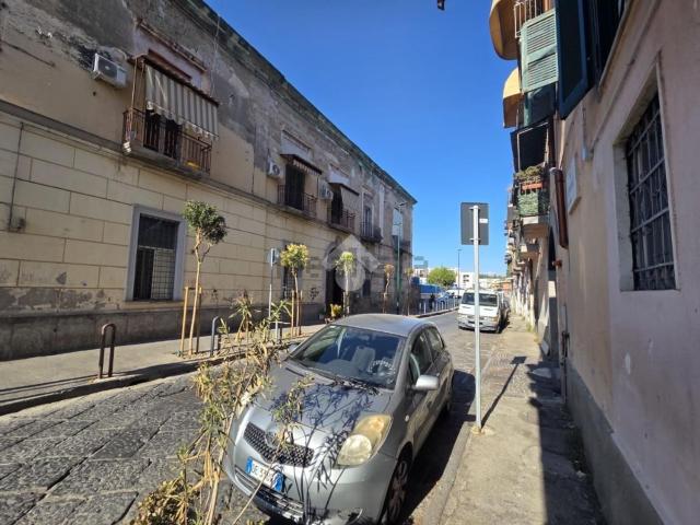 Locale in vendita di 50 m² in Via Filippo Bottazzi, 19