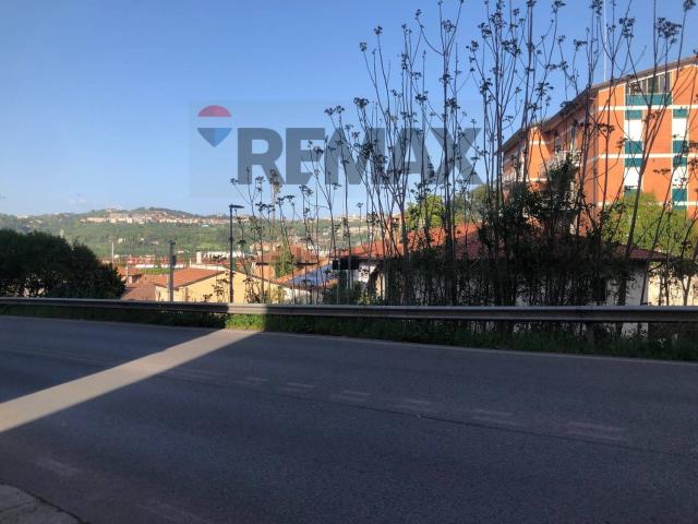 Locale in vendita di 50 m² in Via Firenze, 117