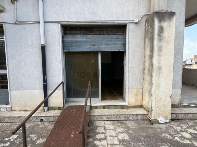 Locale in vendita di 50 m² in Via Giuseppe di Vittorio, 24