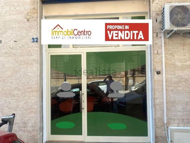 Locale in vendita di 50 m² in Via Giuseppe La Farina