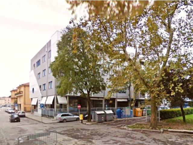 Locale in vendita di 50 m² in Via Gregorio Agnini, 3