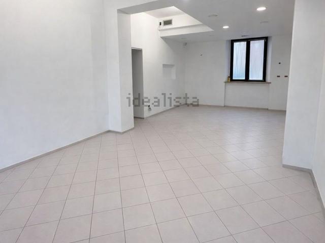 Locale in vendita di 50 m² in Via Italo Bonini, 34