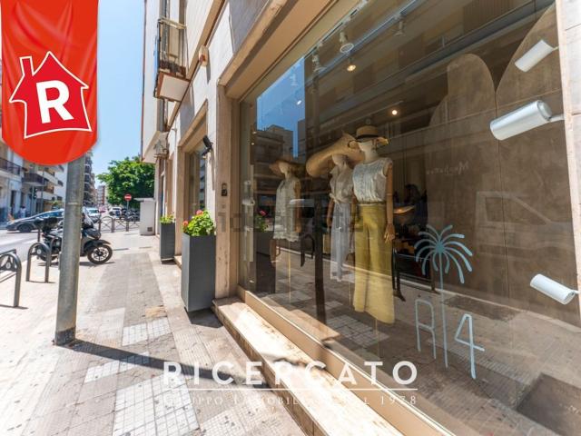 Locale in vendita di 50 m² in Via M. Renato Imbriani, 40
