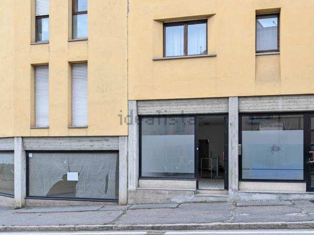 Locale in vendita di 50 m² in Via Milano