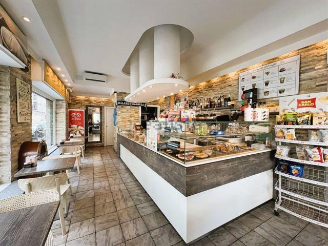 Locale in vendita di 50 m² in Via Pesa del Lino