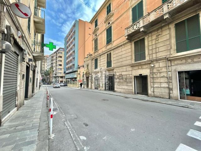 Locale in vendita di 50 m² in Via Piave, 23