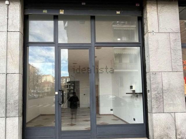 Locale in vendita di 50 m² in Via Po, 24