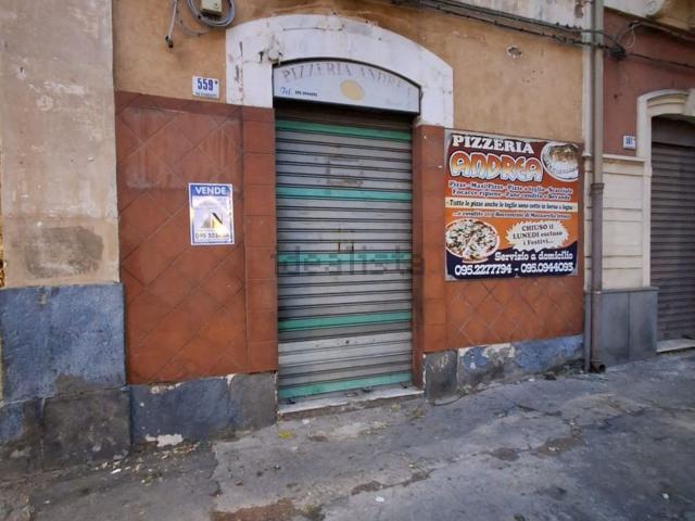Locale in vendita di 50 m² in Via Plebiscito, 559