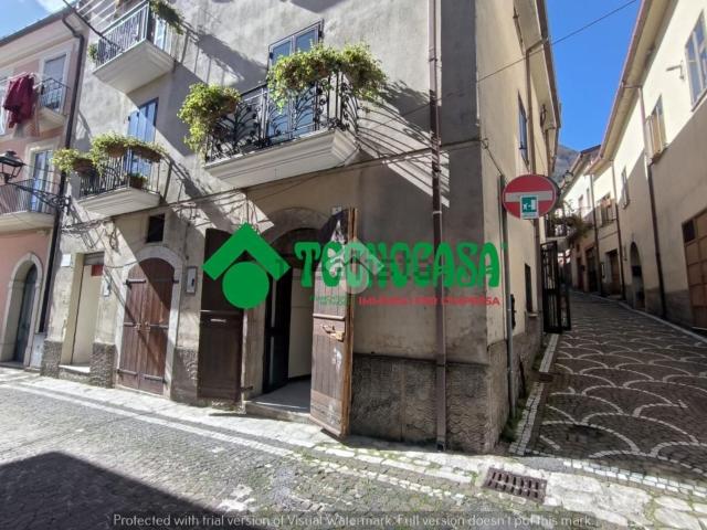 Locale in vendita di 50 m² in Via Roma, 5