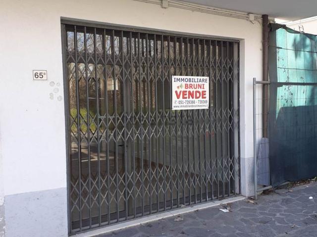 Locale in vendita di 50 m² in Via Samoggia, 100