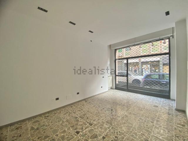 Locale in vendita di 50 m² in Via Sant&apos Ambrogio, 13