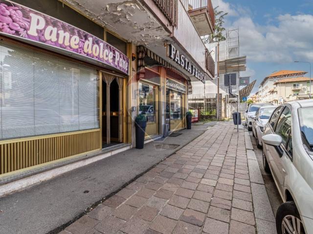 Locale in vendita di 50 m² in Via San Giuseppe Cottolengo, 14