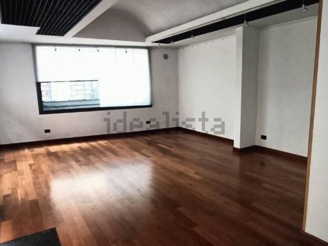 Locale in vendita di 50 m² in Via San Martino e Solferino