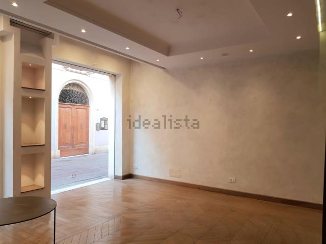 Locale in vendita di 50 m² in Via Sigismondo Pandolfo Malatesta