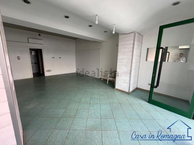 Locale in vendita di 50 m² in Viale Mantova
