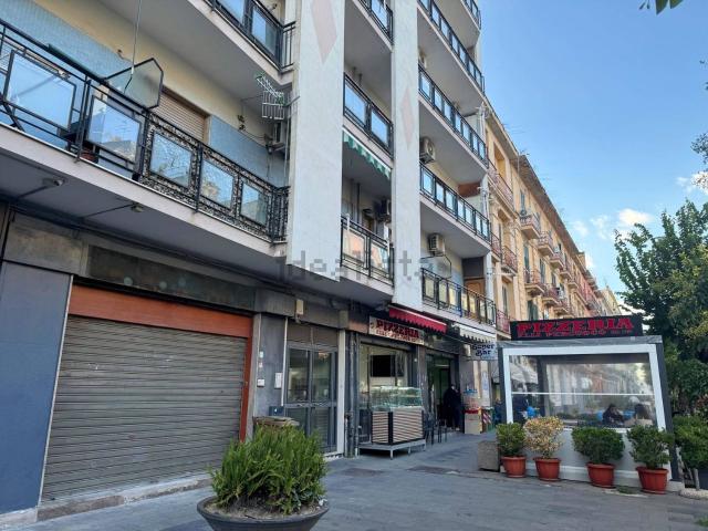 Locale in vendita di 50 m² in Viale Margherita, 10