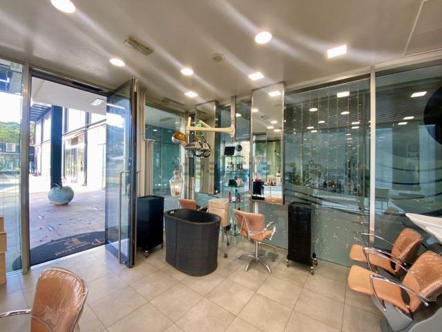 Locale in vendita di 50 m² in Viale Antonio Beccadelli