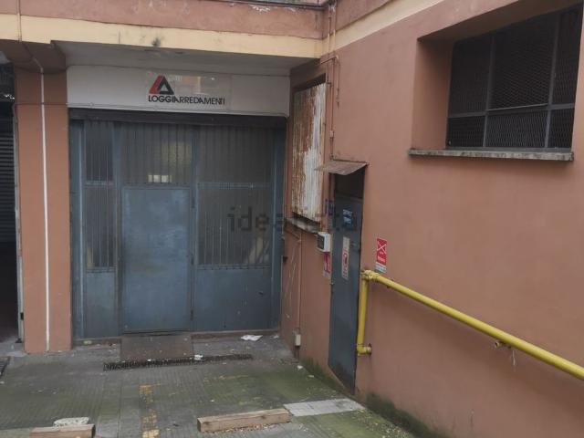 Locale in vendita di 510 m² in Via Michelangelo Pinto, 6