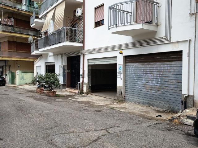 Locale in vendita di 515 m² in Vicolo Leone, 13