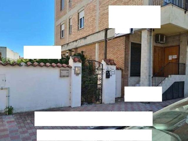 Locale in vendita di 518 m² in Via Abruzzi, 15
