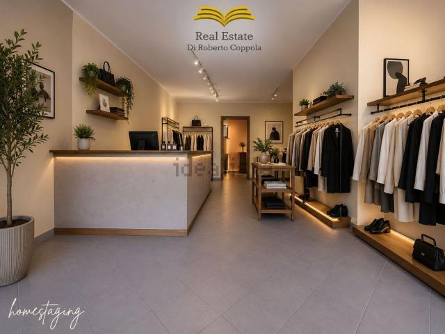 Locale in vendita di 51 m² in Piazza Vittorio Alfieri, 25